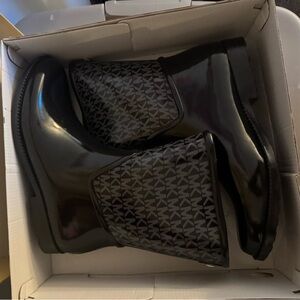 michael kors rain boots